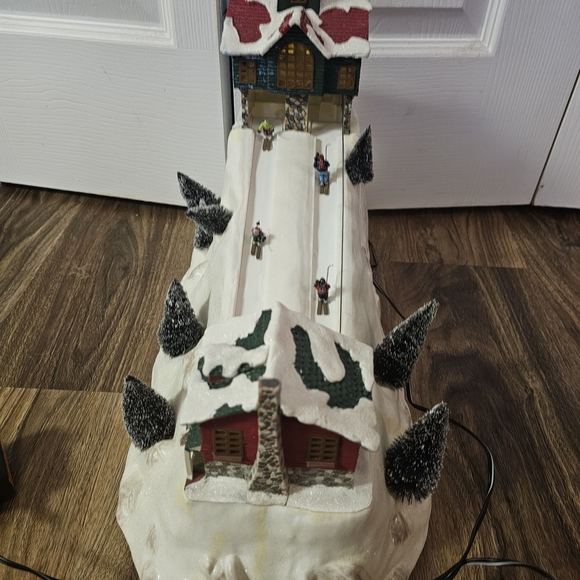 Vintage Mr Christmas St. Nicholas Square The Village Collection Ski Hill WORKING - Picture 6 of 10